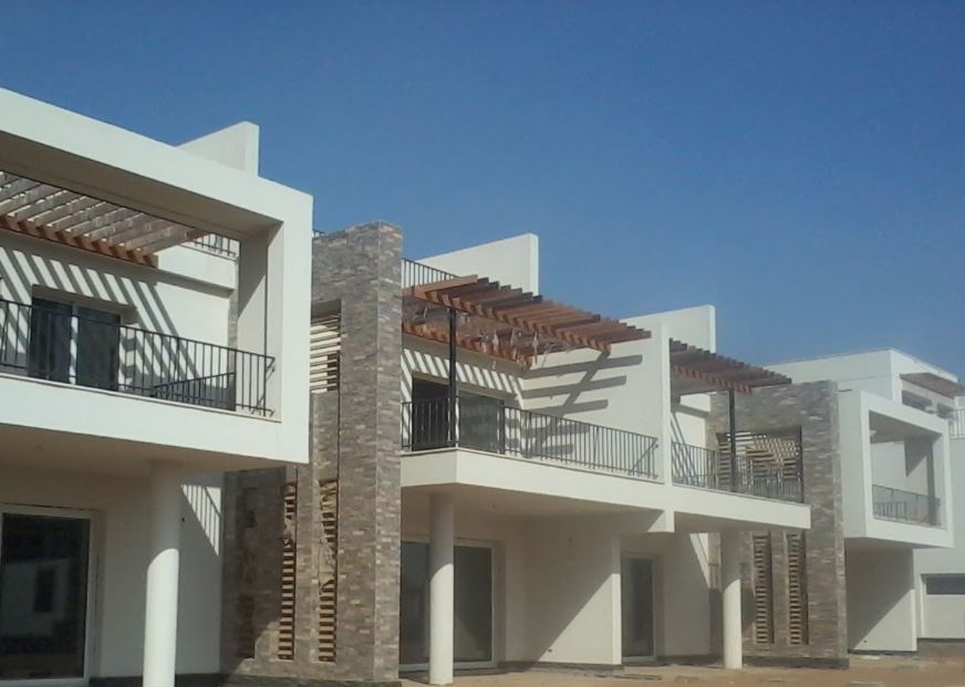 Villa_at_Westown_sodic
